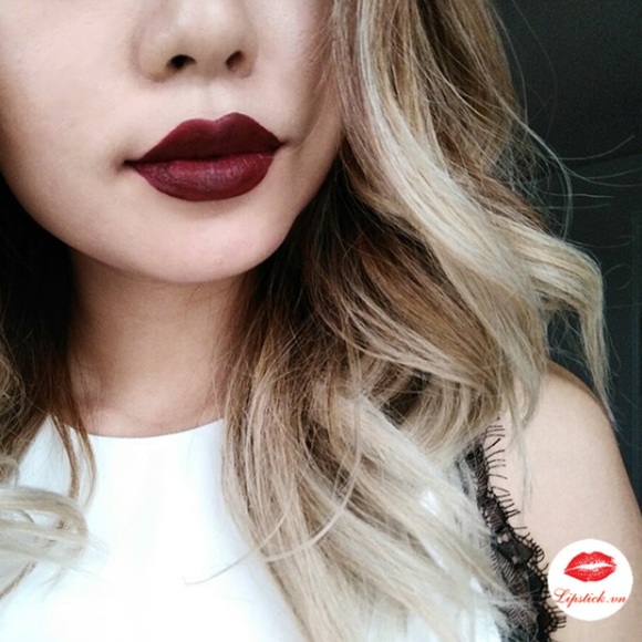 LE MAC Matte Lipstick- Velvet Rebellion - Picture 5 of 8